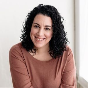 Meet your Posher, Dana